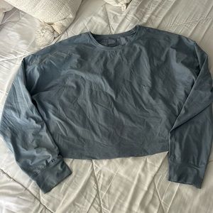 Lululemon Women’s Cropped Long Sleeve Grey/Blue Size 12